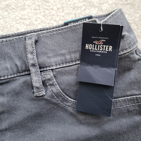 Hollister Denim Shorts - Picture 6 of 10